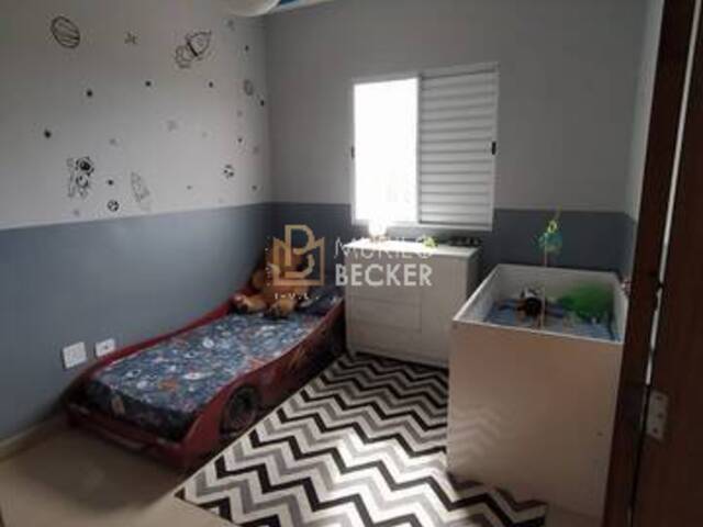 Apartamento para Venda em Jacareí - 3
