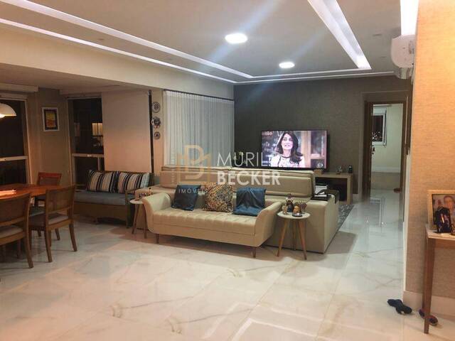 Apartamento para Venda em São José dos Campos - 2