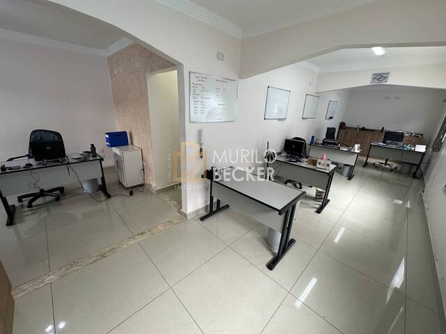 Casa para Venda em São José dos Campos - 4