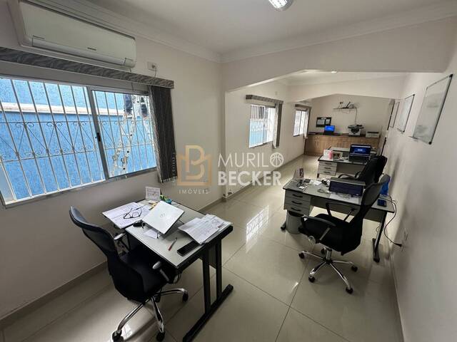 Casa para Venda em São José dos Campos - 3