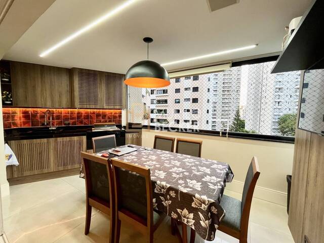 Apartamento para Venda em São José dos Campos - 2