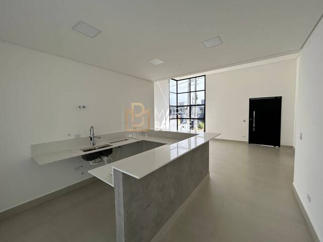 Casa em condomínio para Venda em São José dos Campos - 4