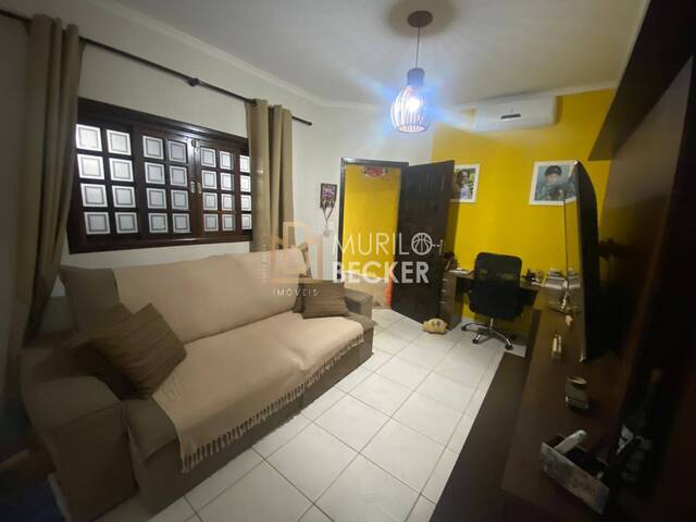 Casa para Venda em São José dos Campos - 2