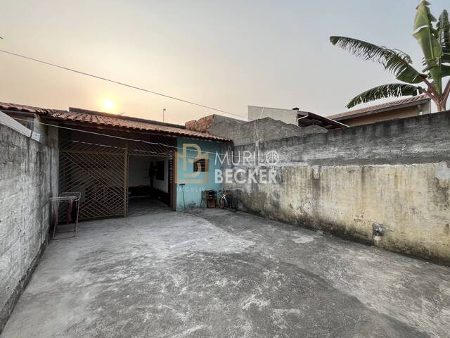 Casa para Venda em São José dos Campos - 4