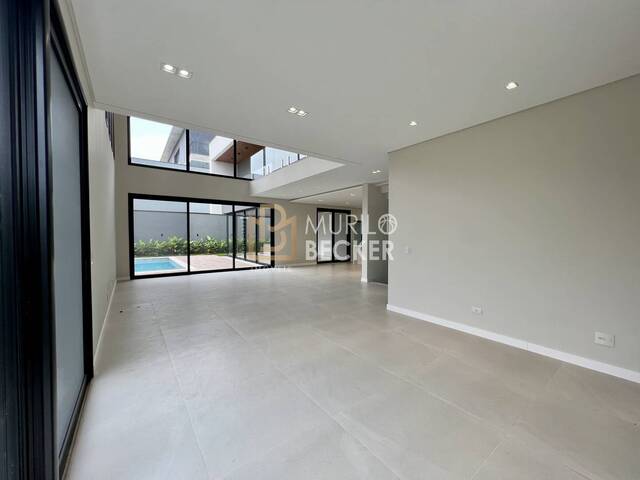 Casa em condomínio para Venda em São José dos Campos - 2