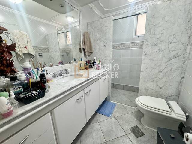 Apartamento para Venda em São José dos Campos - 4
