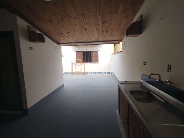 Sobrado para Venda em São José dos Campos - 4