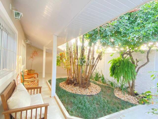 Casa para Venda em São José dos Campos - 2