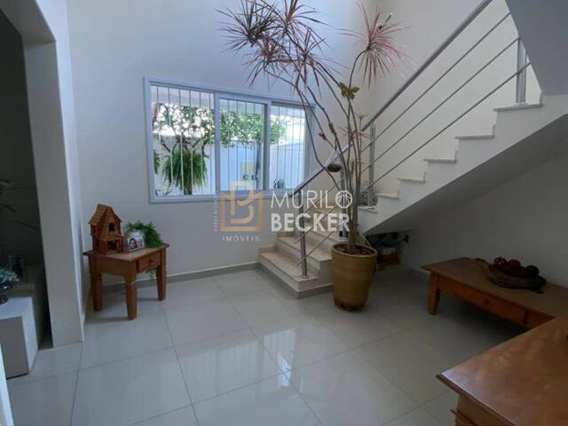 Casa para Venda em São José dos Campos - 4