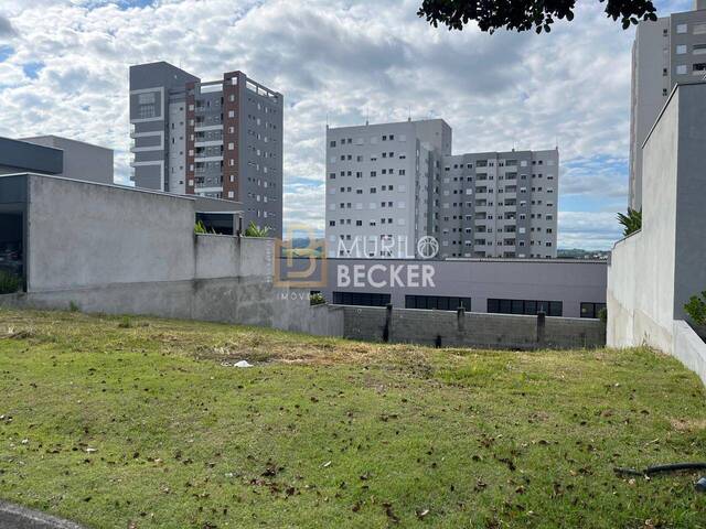 Terreno para Venda em São José dos Campos - 2