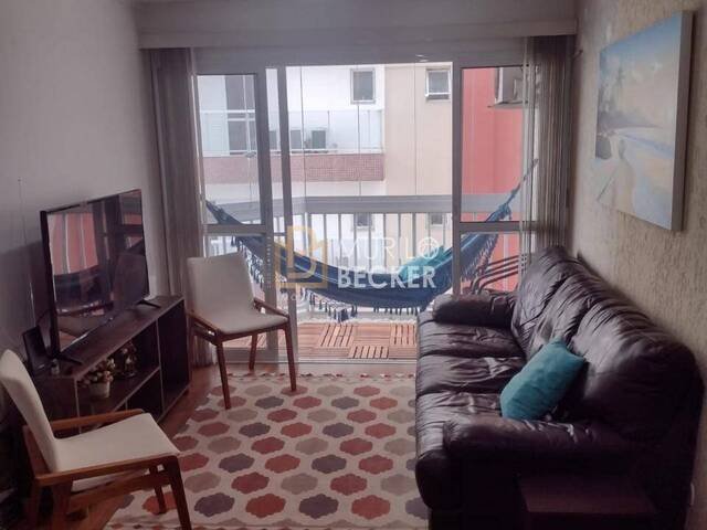 Apartamento para Venda em Caraguatatuba - 2