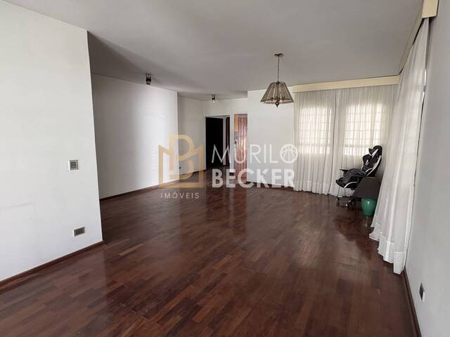 Casa para Venda em São José dos Campos - 5