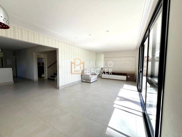 Casa para Venda em São José dos Campos - 4