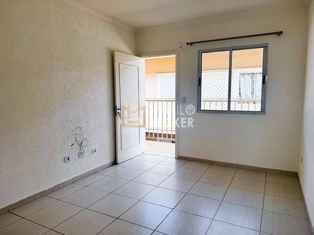 Venda em Loteamento Villa Branca - Jacareí