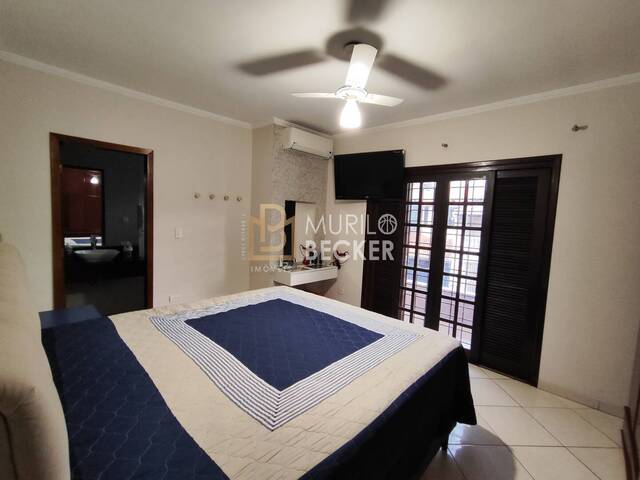 Casa para Venda em São José dos Campos - 5