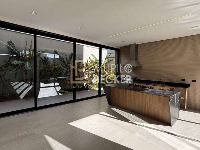 Casa em condomínio para Venda em São José dos Campos - 4