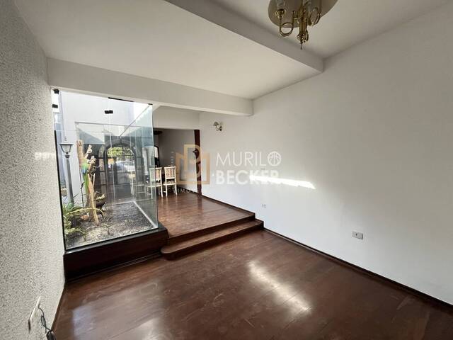 Casa para Venda em São José dos Campos - 3