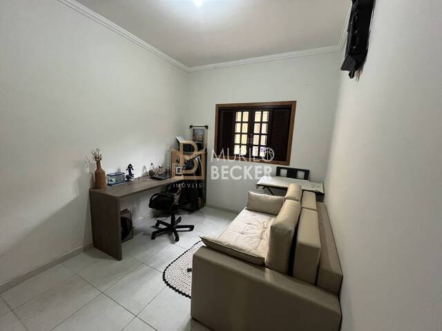 Casa para Venda em São José dos Campos - 5