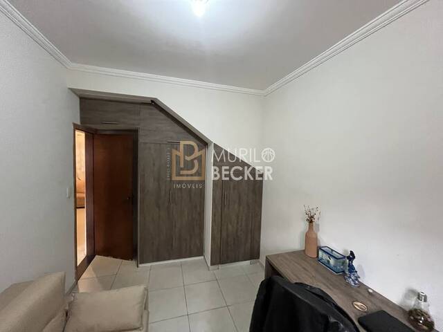 Casa para Venda em São José dos Campos - 4
