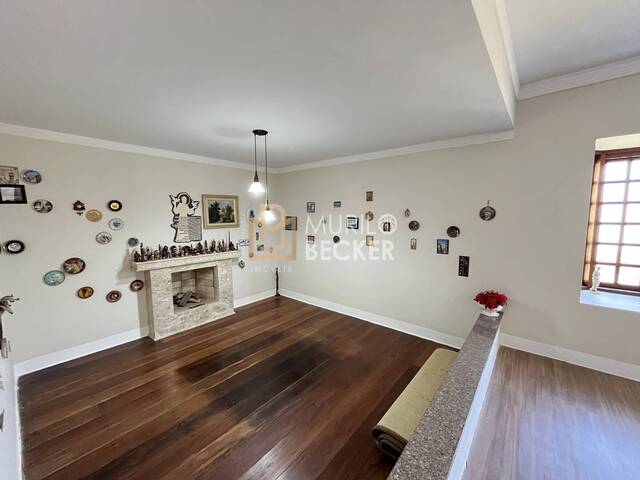 Casa para Venda em São José dos Campos - 2