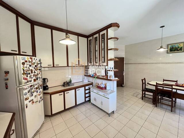 Casa para Venda em São José dos Campos - 5