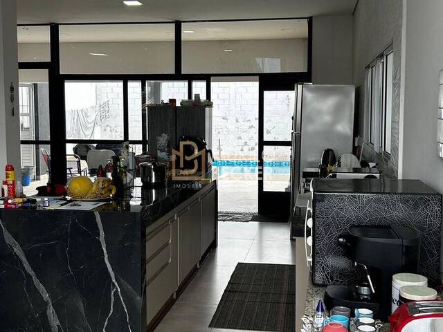 Casa para Venda em Jacareí - 2