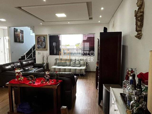 Casa para Venda em Jacareí - 3