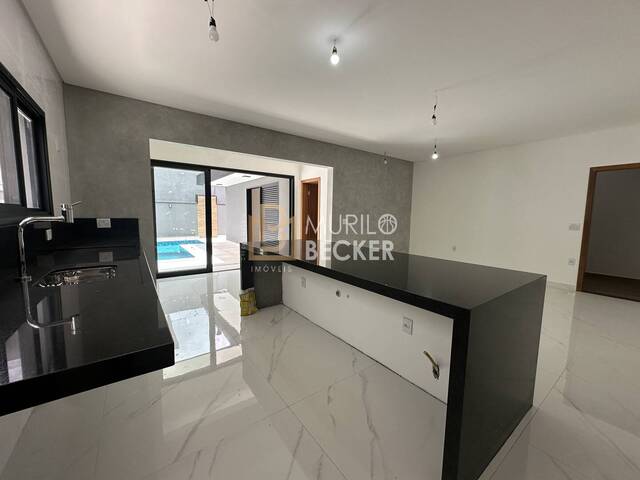 Casa em condomínio para Venda em São José dos Campos - 2