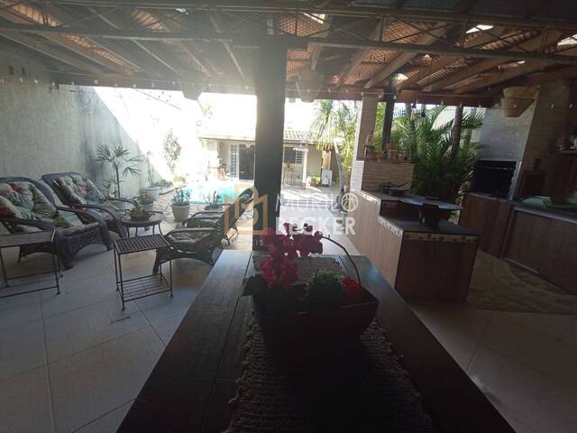 Casa em condomínio para Venda em São José dos Campos - 2