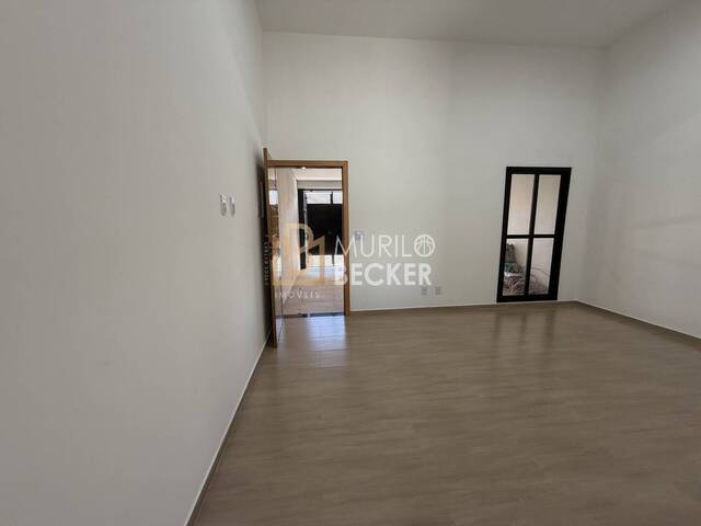 Casa para Venda em São José dos Campos - 4