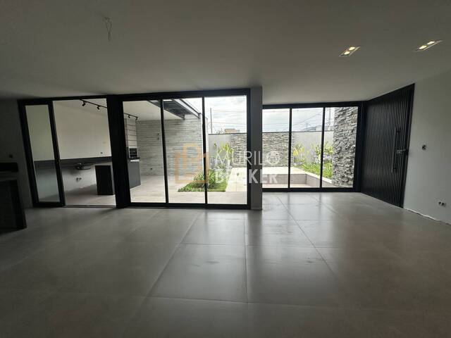 Casa em condomínio para Venda em Jacareí - 2