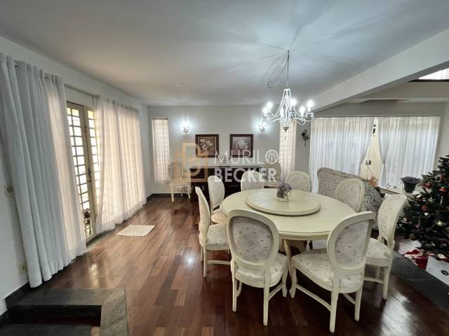 Casa para Venda em São José dos Campos - 4