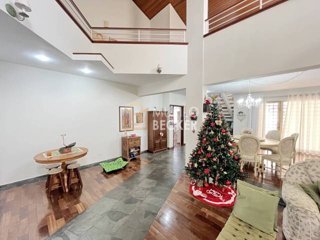 Casa para Venda em São José dos Campos - 2