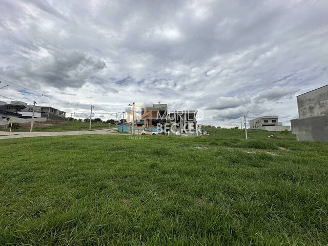 Área para Venda em São José dos Campos - 3