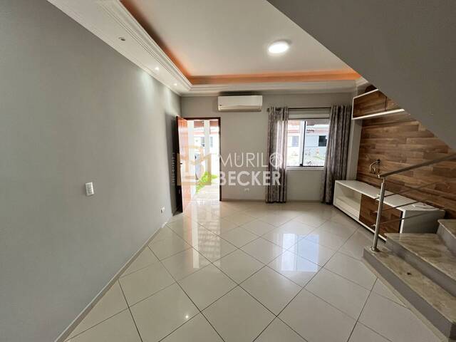 Casa em condomínio para Venda em Jacareí - 2