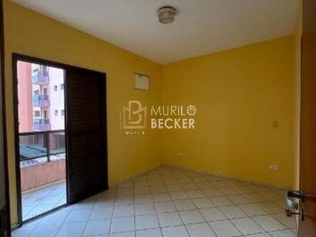 Apartamento para Venda em Caraguatatuba - 3