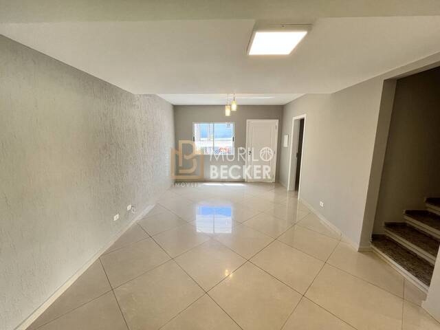 Casa em condomínio para Venda em Jacareí - 2