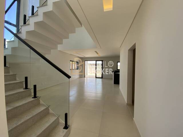 Casa em condomínio para Venda em São José dos Campos - 2