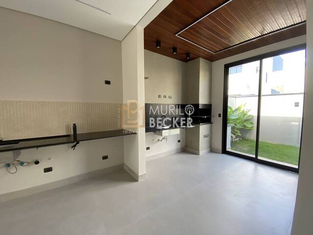 Casa em condomínio para Venda em Jacareí - 2