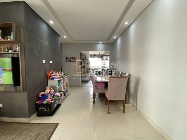 Apartamento para Venda em Jacareí - 3