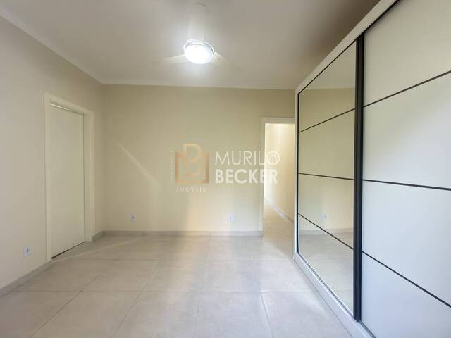 Venda em Loteamento Villa Branca - Jacareí