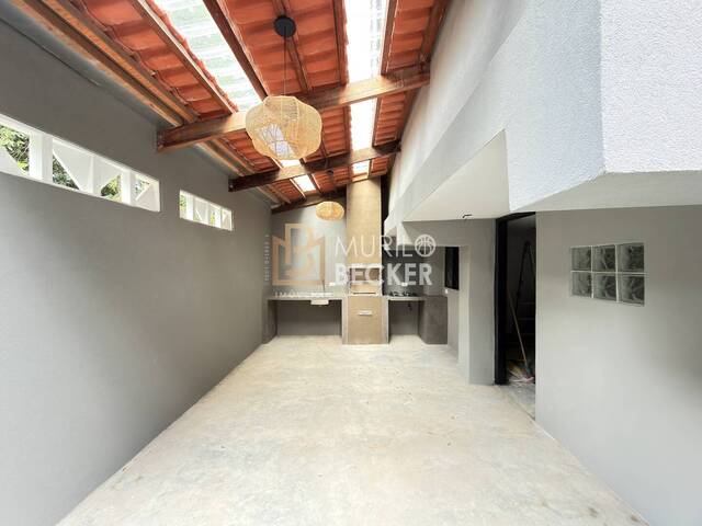 Casa para Venda em Jacareí - 3