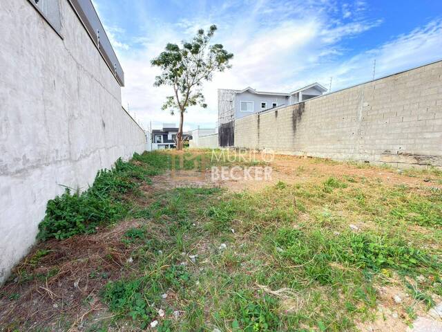 Área para Venda em Jacareí - 2