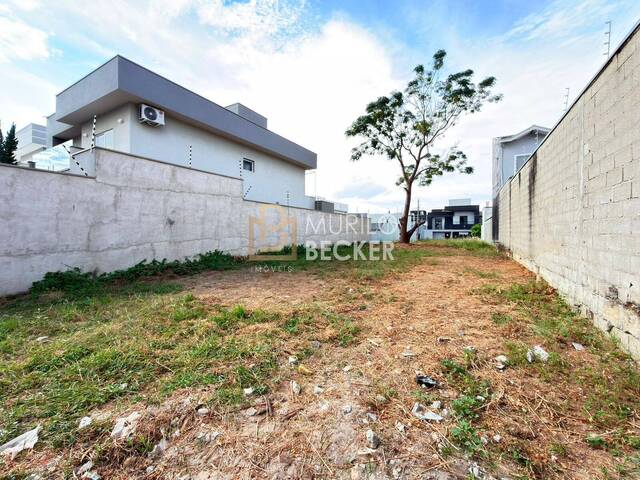 Área para Venda em Jacareí - 3