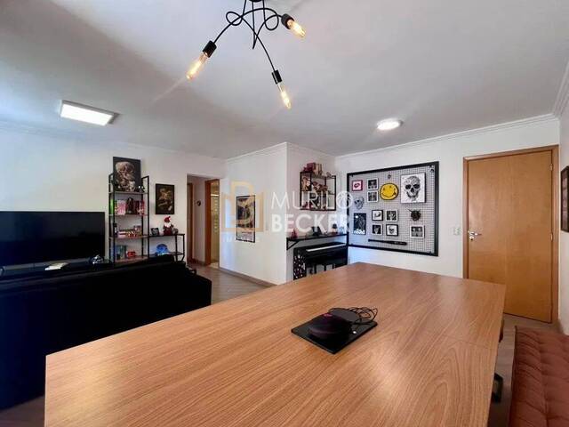Apartamento para Venda em São José dos Campos - 2