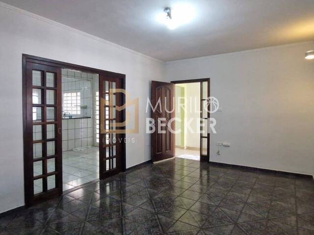 Casa para Venda em Jacareí - 3