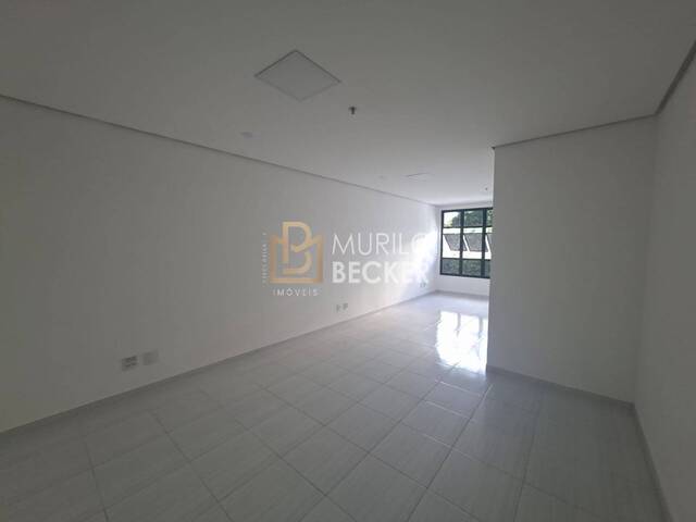 Locação em Parque Residencial Aquarius - São José dos Campos
