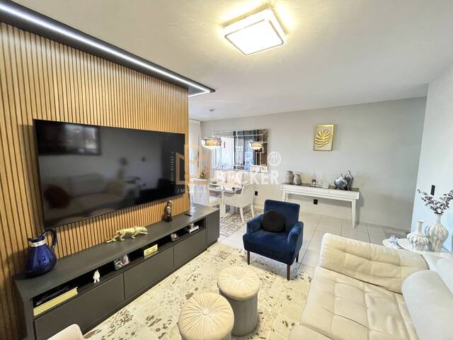 Apartamento para Venda em São José dos Campos - 2