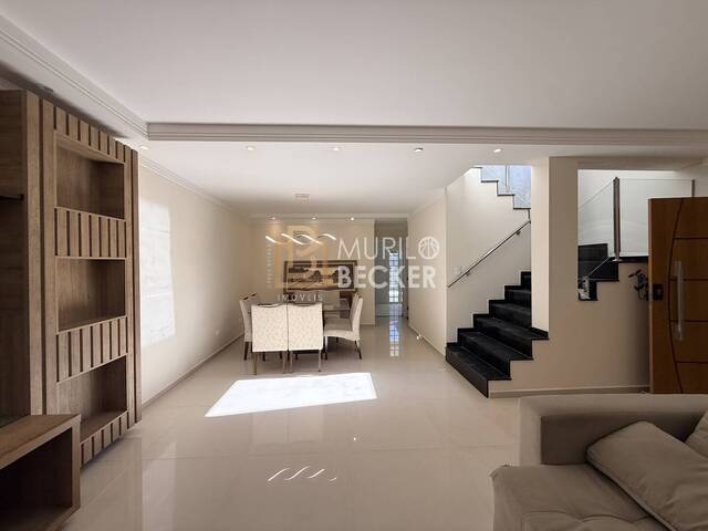Casa para Venda em São José dos Campos - 4