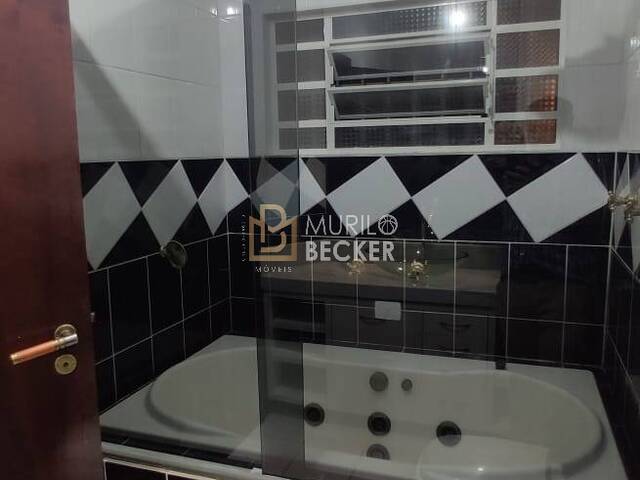 Casa para Venda em São José dos Campos - 5